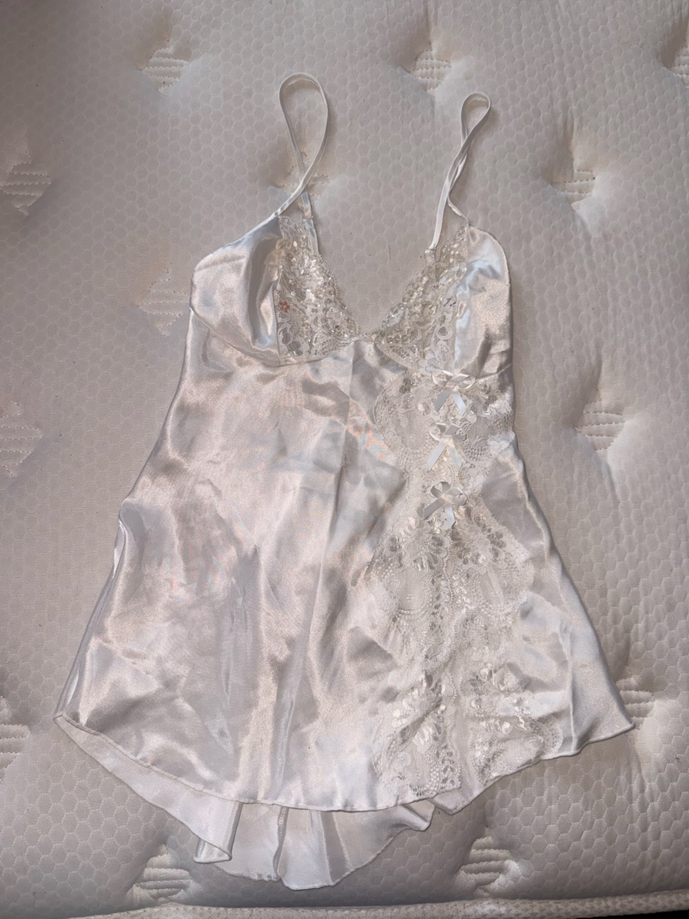 110. Frederick's of Hollywood white lace cami sequence size small